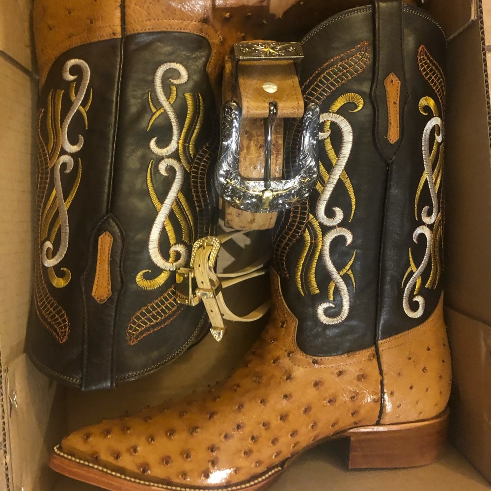 original ostrich boots with 2 buckle worn once
